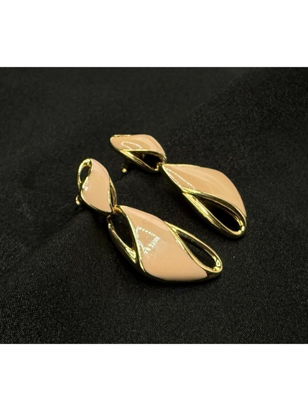 Vintage 1980s Trifari Signed Abstract Pierced Earrings
